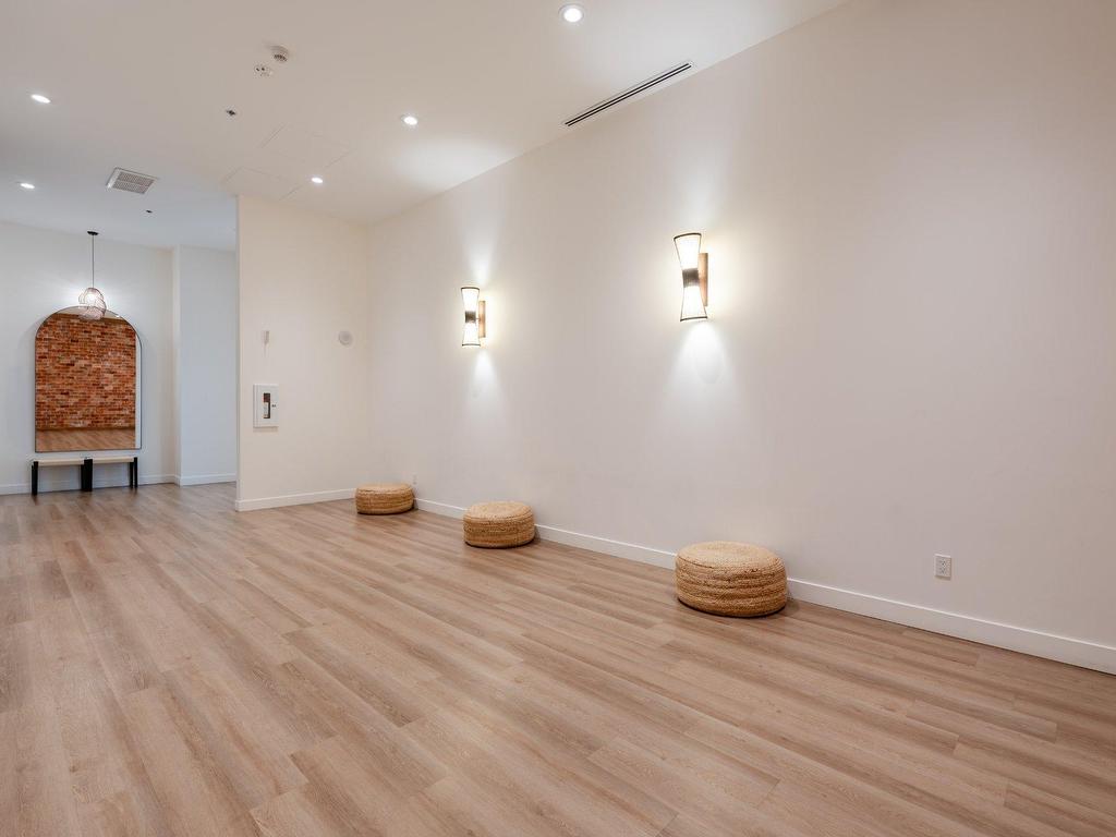









1001


Rue Lucien-L'Allier

, 1816,
Montréal (Ville-Marie),




QC
H3G0G7

