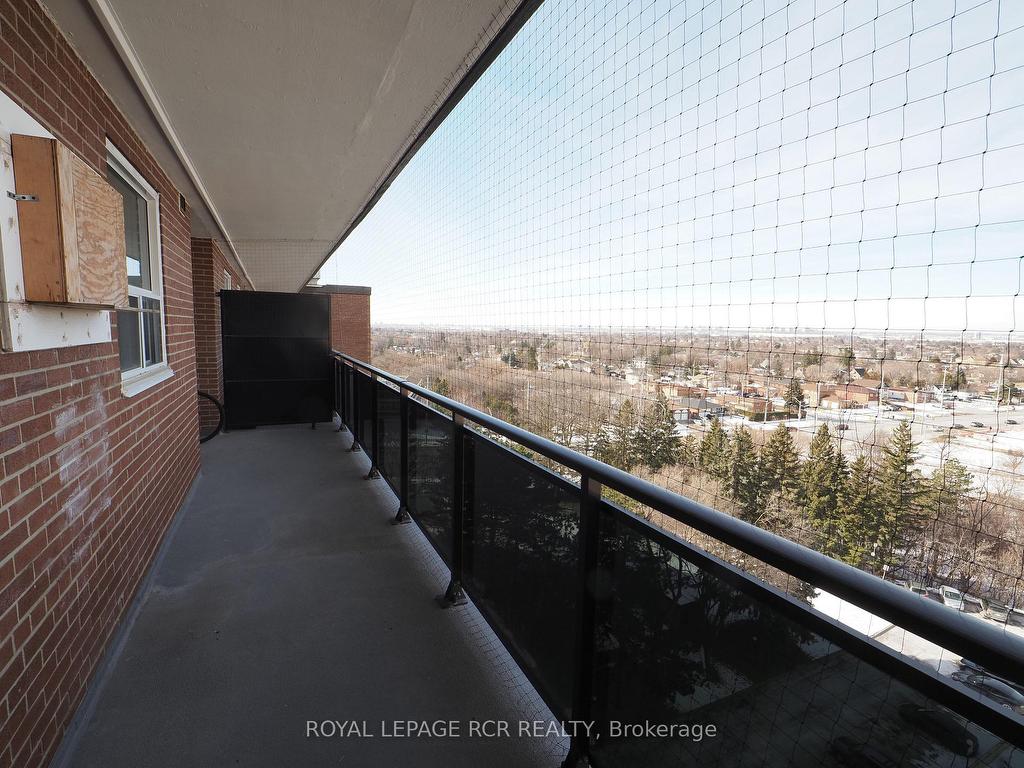 









3533


Derry

Road East, 1003,
Mississauga,




ON
L4T 1B1

