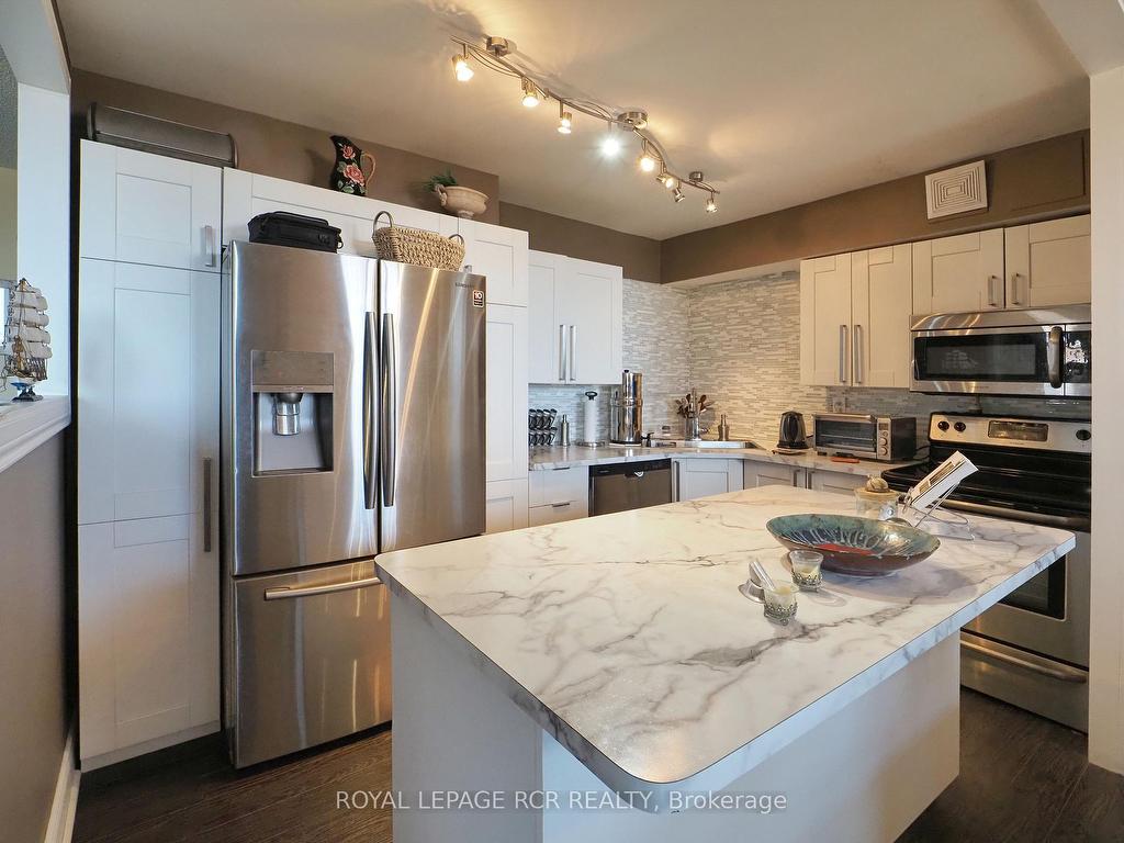 









3533


Derry

Road East, 1003,
Mississauga,




ON
L4T 1B1

