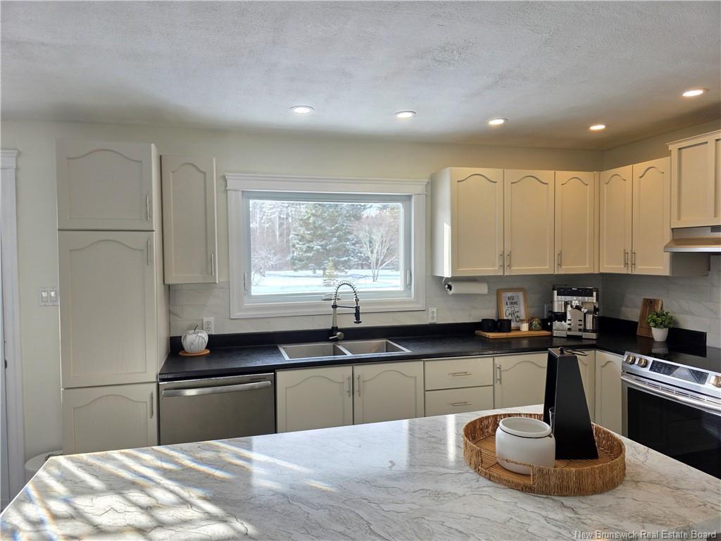 









280


Haggerty

,
North Tetagouche,




NB
E2A 4Y9

