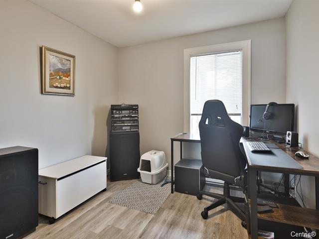 









170


Rue Caron

,
McMasterville,




QC
J3G1G1

