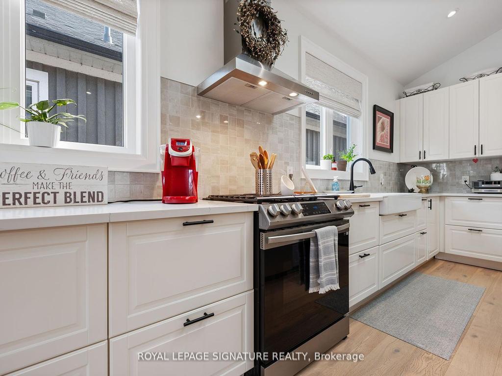 









80


New Lakeshore

Road, 31,
Norfolk,




ON
N0A 1N8

