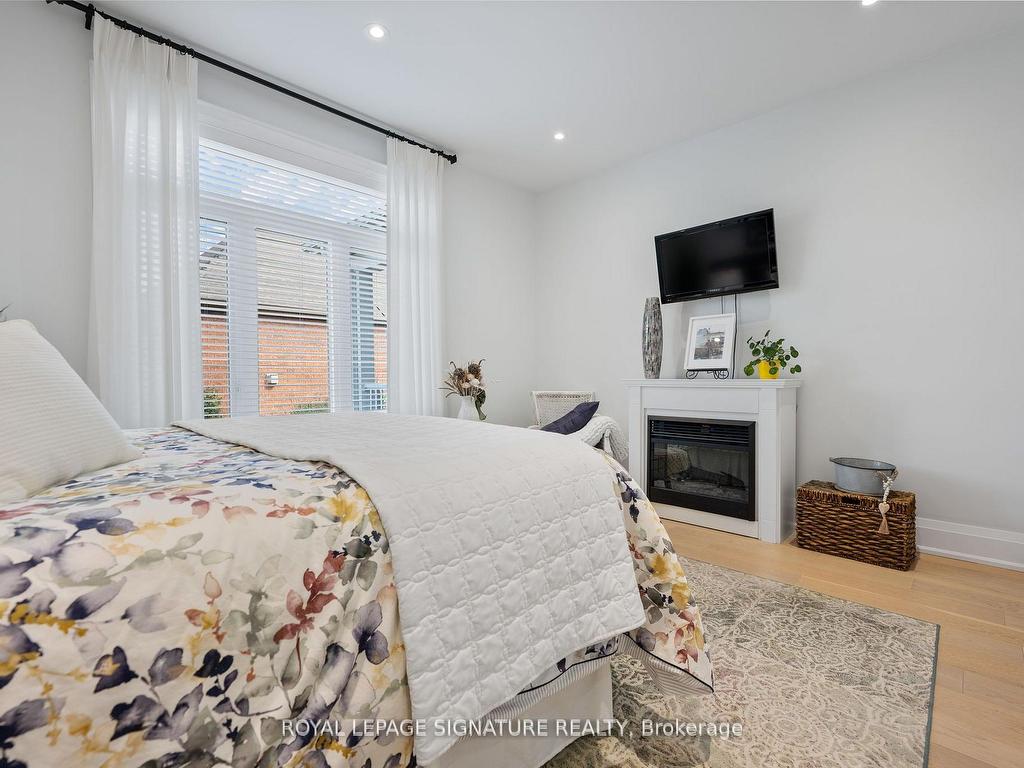 









80


New Lakeshore

Road, 31,
Norfolk,




ON
N0A 1N8

