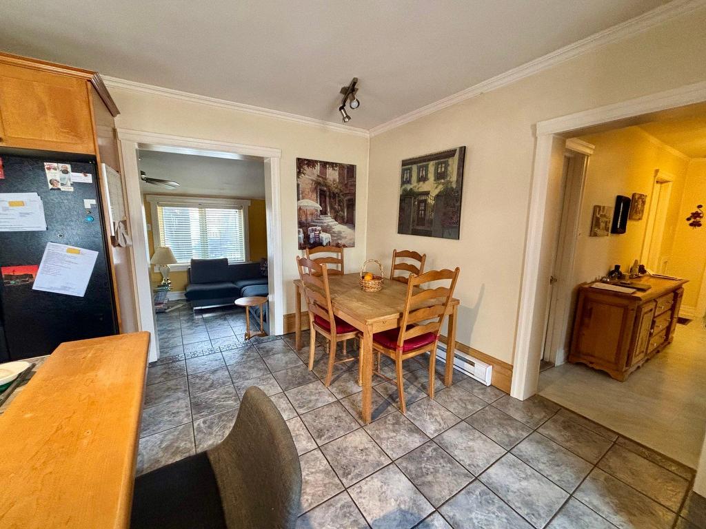 









272

 - 274


Ch. de St-Jean

,
La Prairie,




QC
J5R2K3

