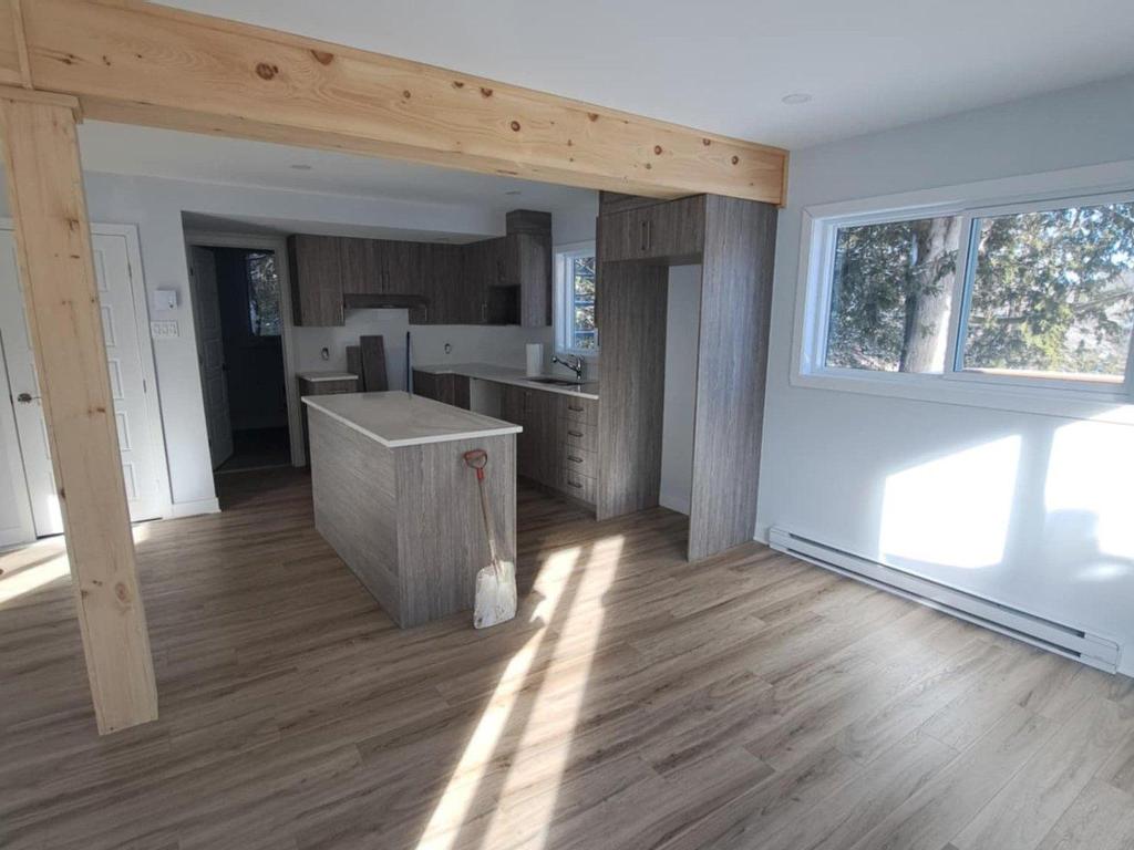 









1501

 - 1505


Rue Dumouchel

,
Sainte-Adèle,




QC
J9B1V9

