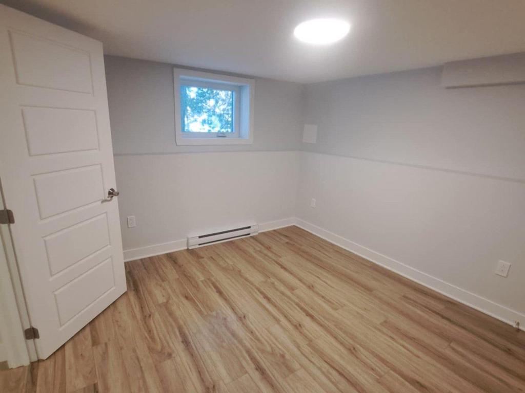 









1501

 - 1505


Rue Dumouchel

,
Sainte-Adèle,




QC
J9B1V9

