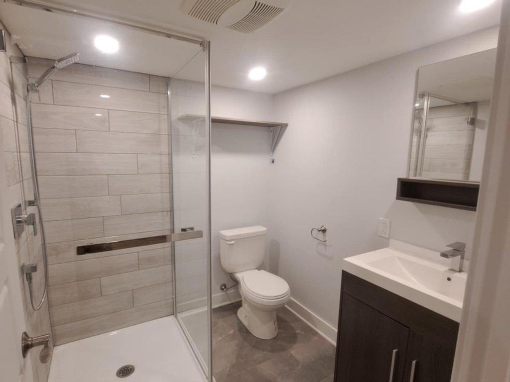 









1501

 - 1505


Rue Dumouchel

,
Sainte-Adèle,




QC
J9B1V9

