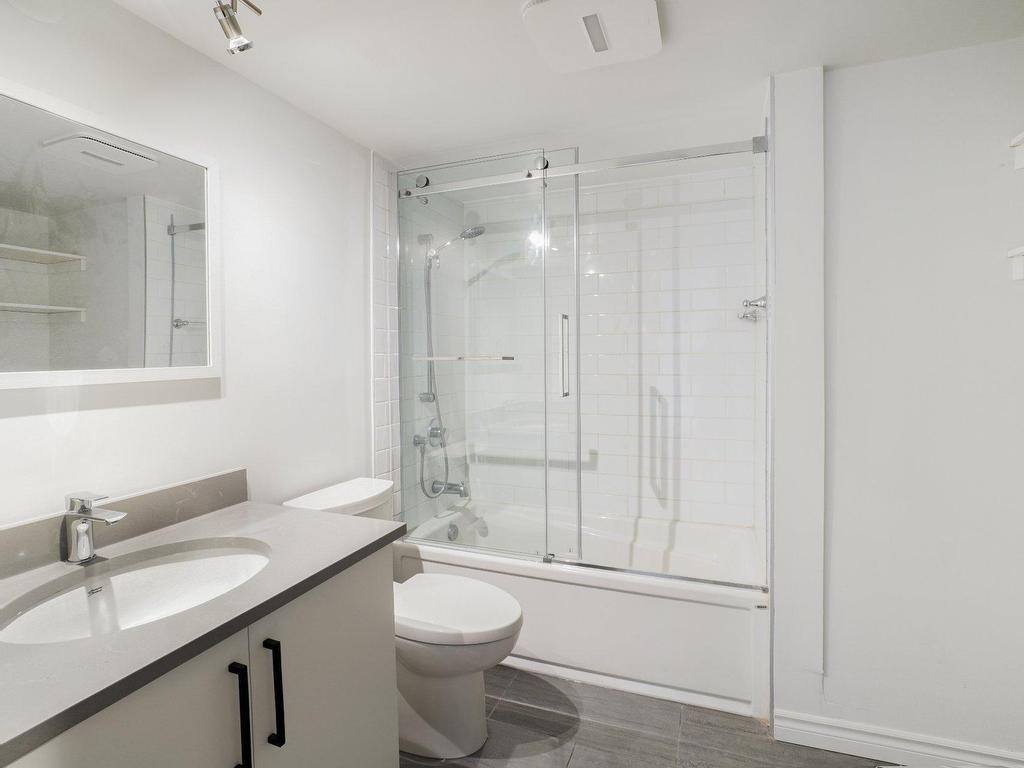 









8300


Rue Sherbrooke E.

, 503,
Montréal (Mercier/Hochelaga-Maisonneuve),




QC
H1L6K9

