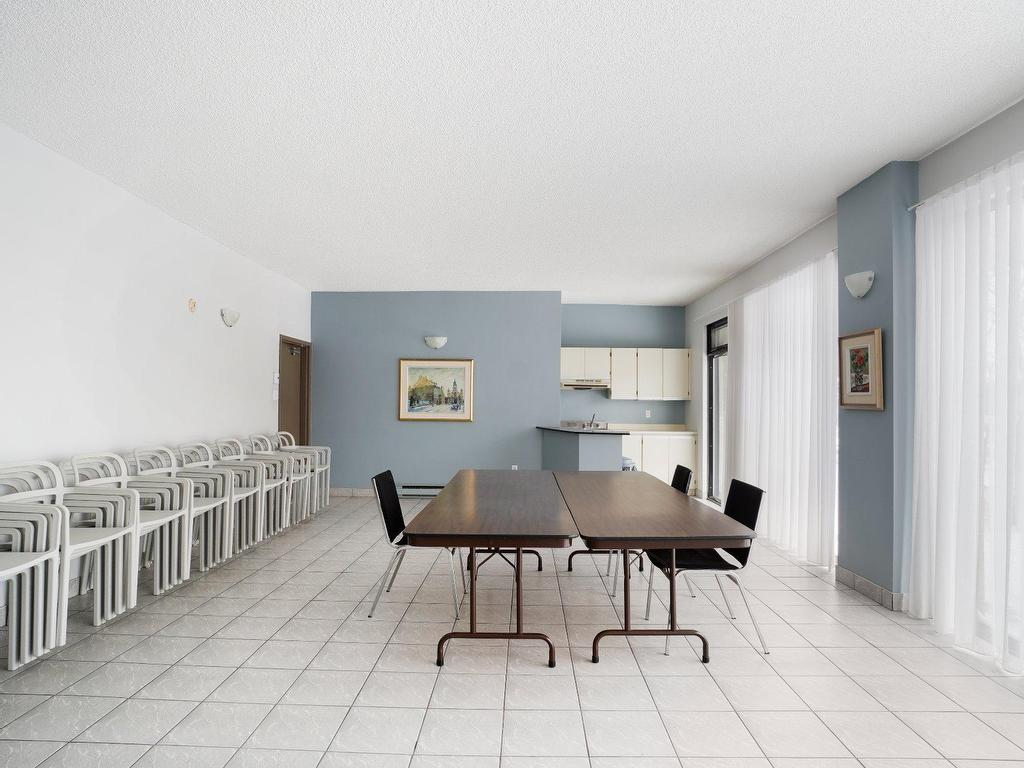 









8300


Rue Sherbrooke E.

, 503,
Montréal (Mercier/Hochelaga-Maisonneuve),




QC
H1L6K9

