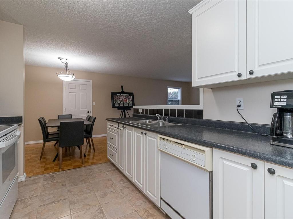 









671


Trunk

Rd, 104,
Duncan,




BC
V9L 2R3

