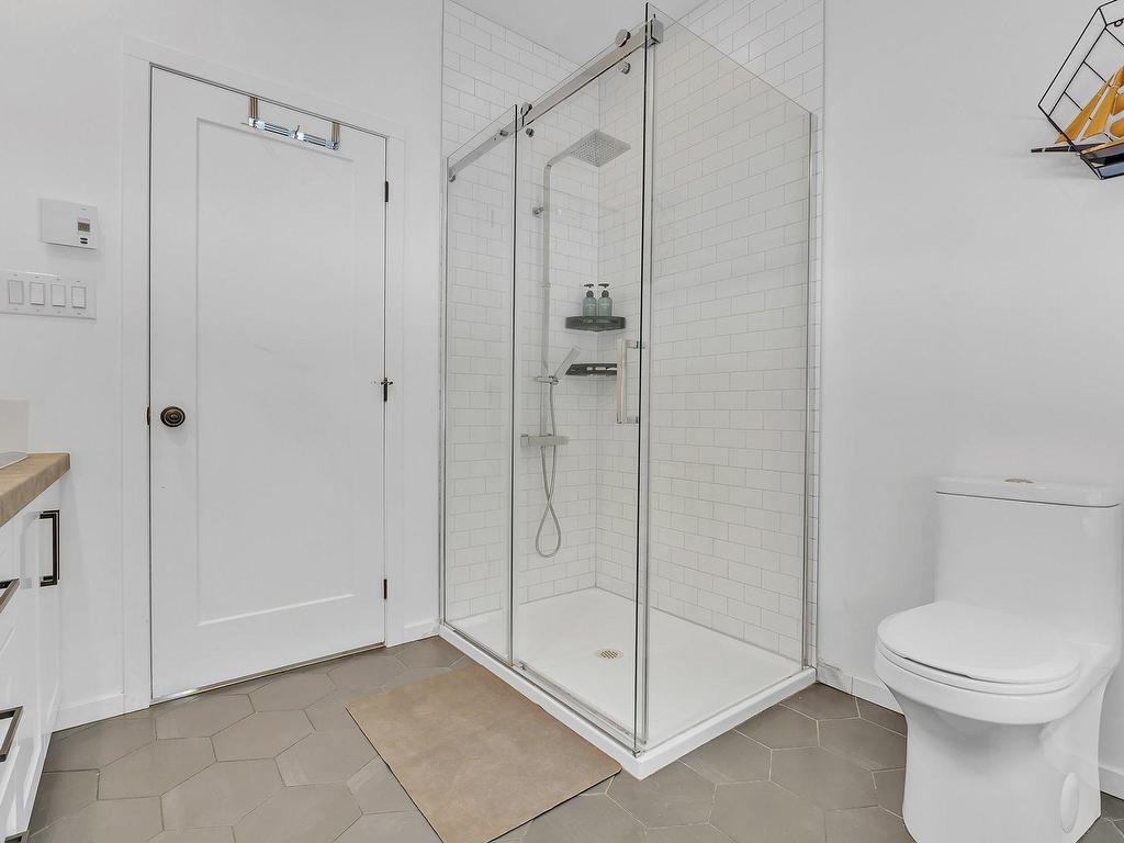 









468


Ch. Blackburn

,
Val-des-Monts,




QC
J8N6E1

