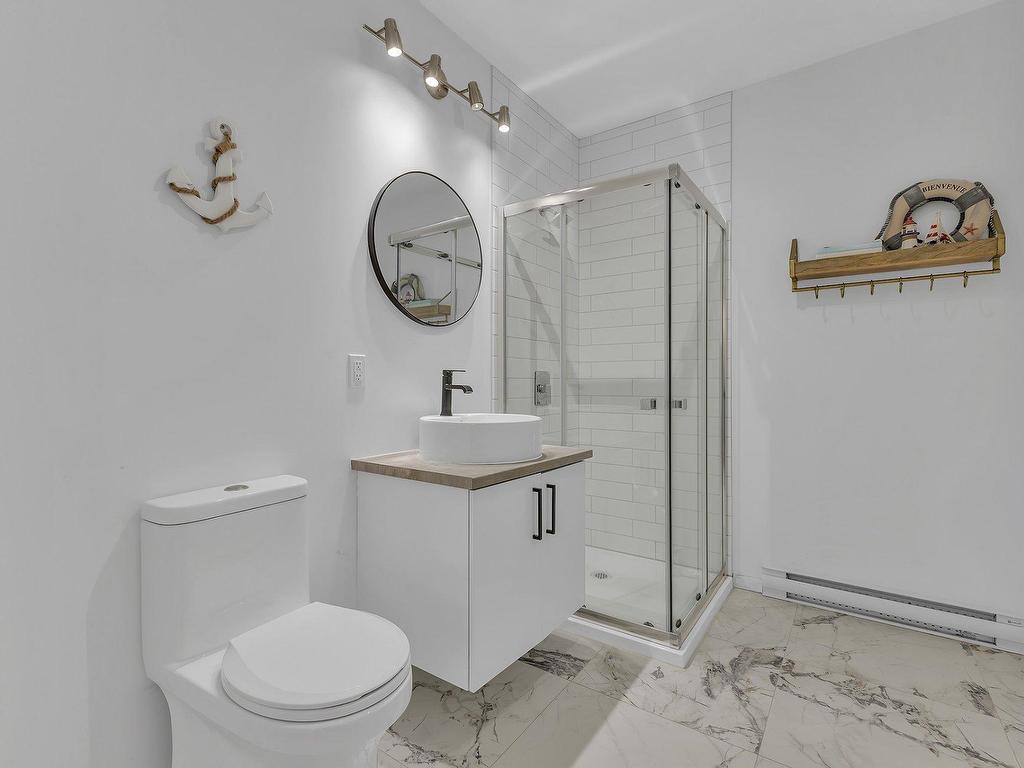 









468


Ch. Blackburn

,
Val-des-Monts,




QC
J8N6E1

