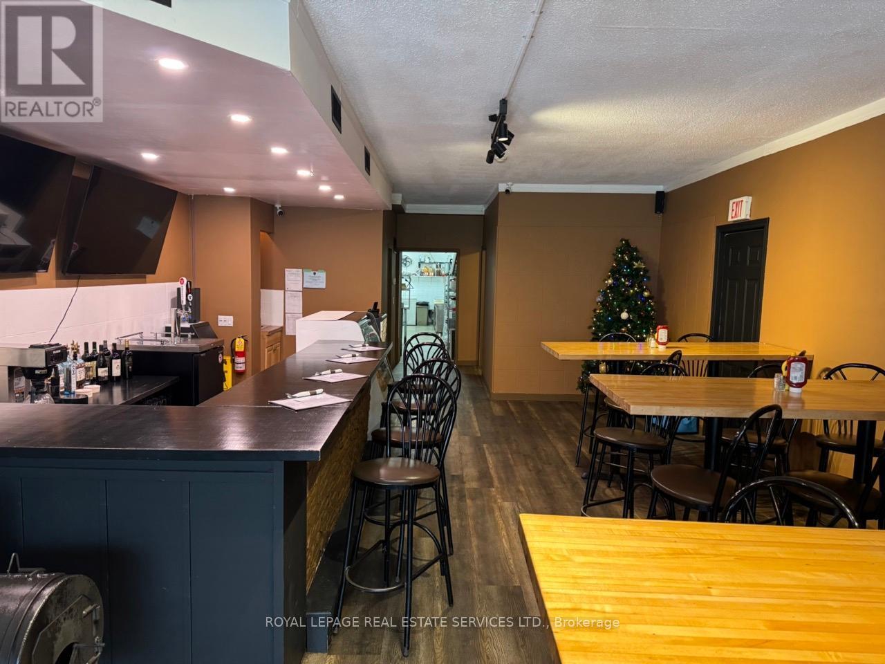 












638 CONCESSION STREET

,
Hamilton,




Ontario
L8V1B5

