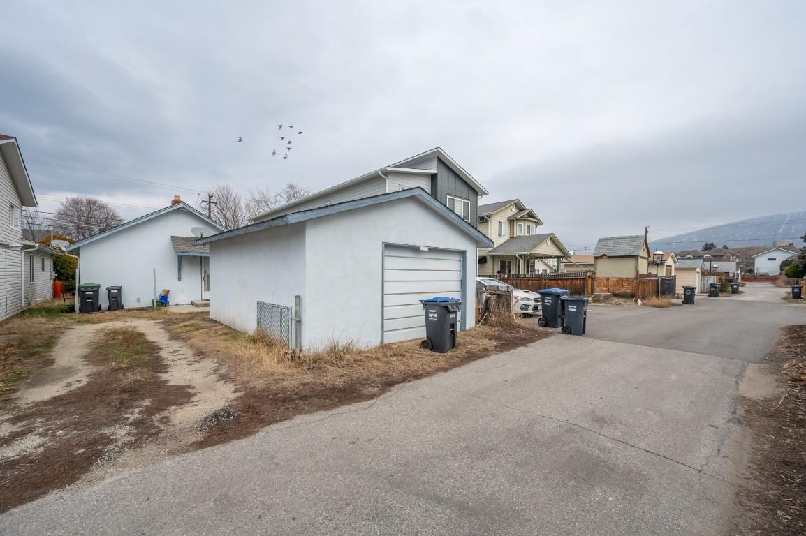 









468


Wade

Avenue,
Penticton,




BC
V2A 1V4

