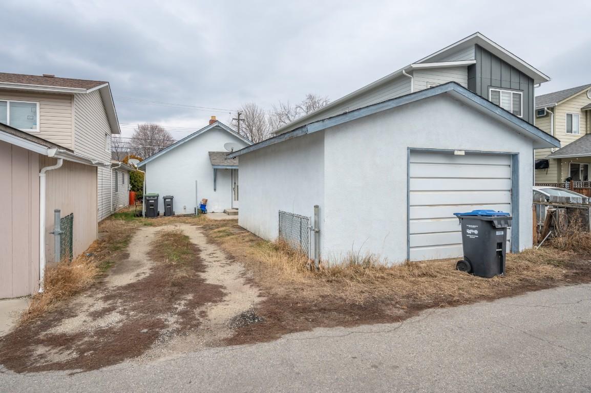 









468


Wade

Avenue,
Penticton,




BC
V2A 1V4

