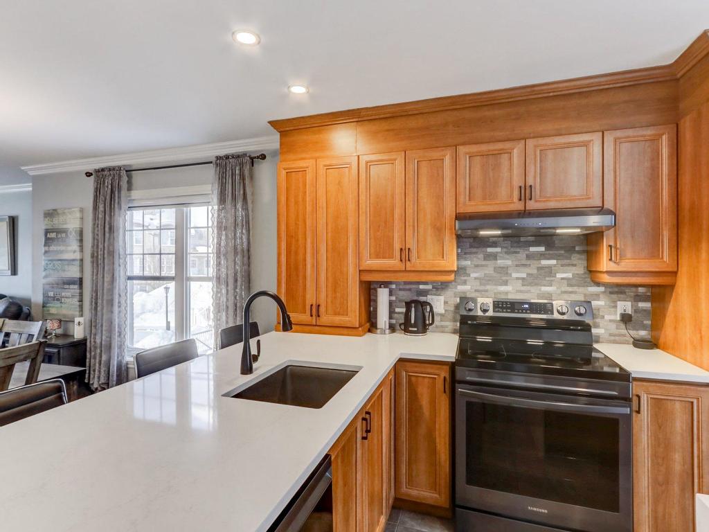 









22


Place Mathieu

,
Saint-Joseph-du-Lac,




QC
J0N1M0

