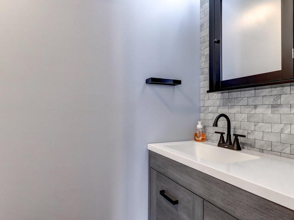 









22


Place Mathieu

,
Saint-Joseph-du-Lac,




QC
J0N1M0

