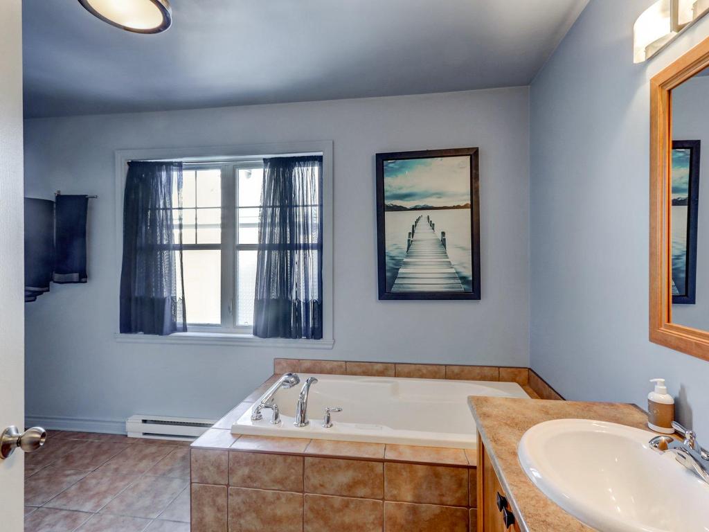 









22


Place Mathieu

,
Saint-Joseph-du-Lac,




QC
J0N1M0

