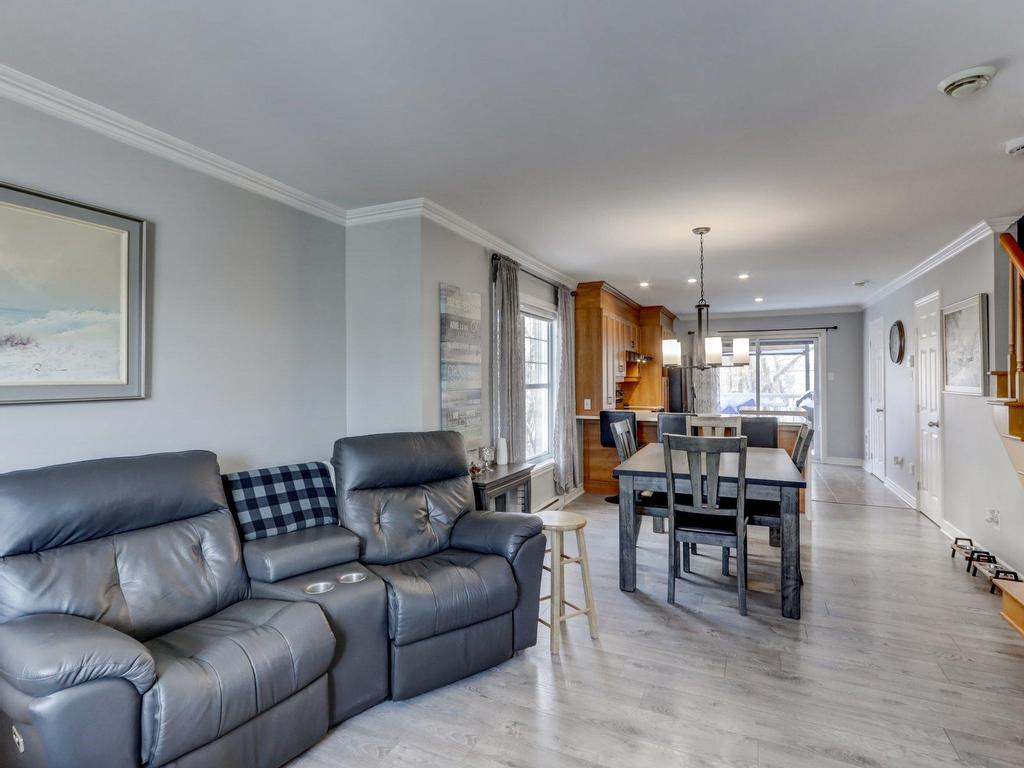 









22


Place Mathieu

,
Saint-Joseph-du-Lac,




QC
J0N1M0

