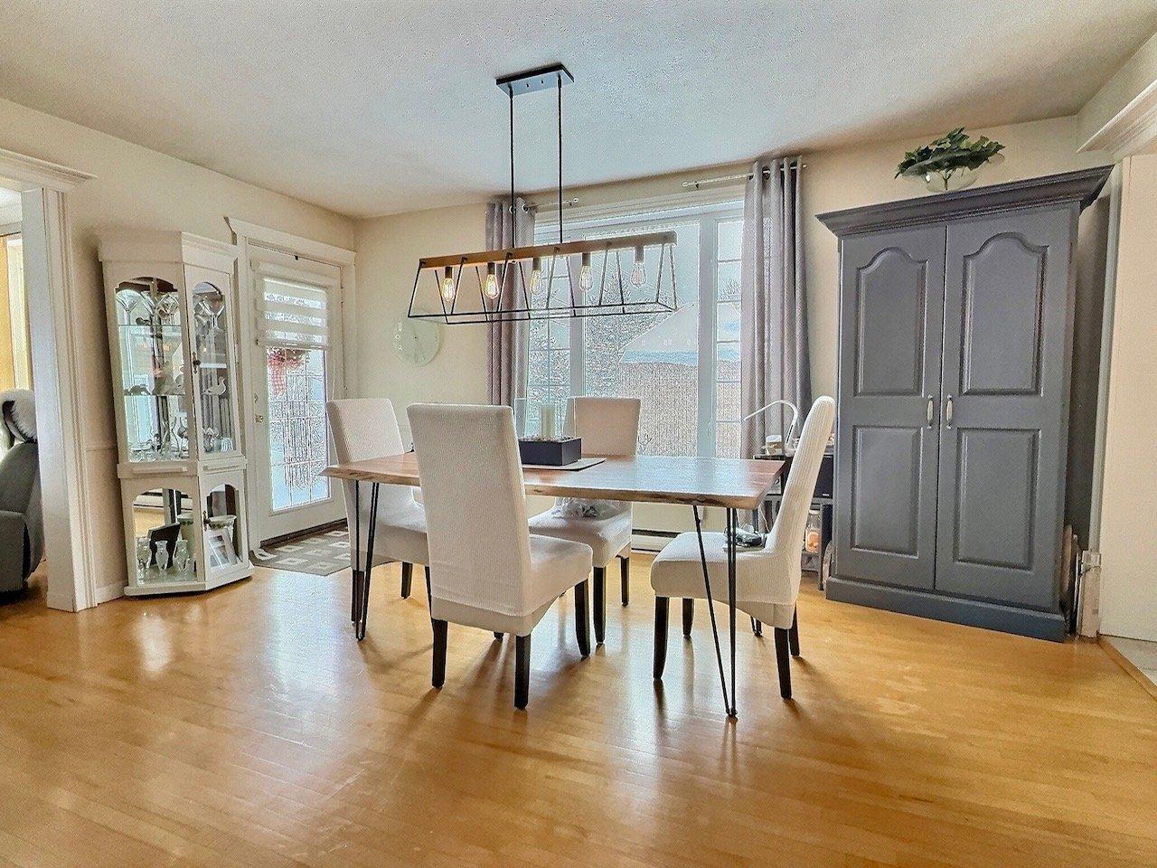 









46

 - 46A


Rue Principale S.

,
La Patrie,




QC
J0B1Y0

