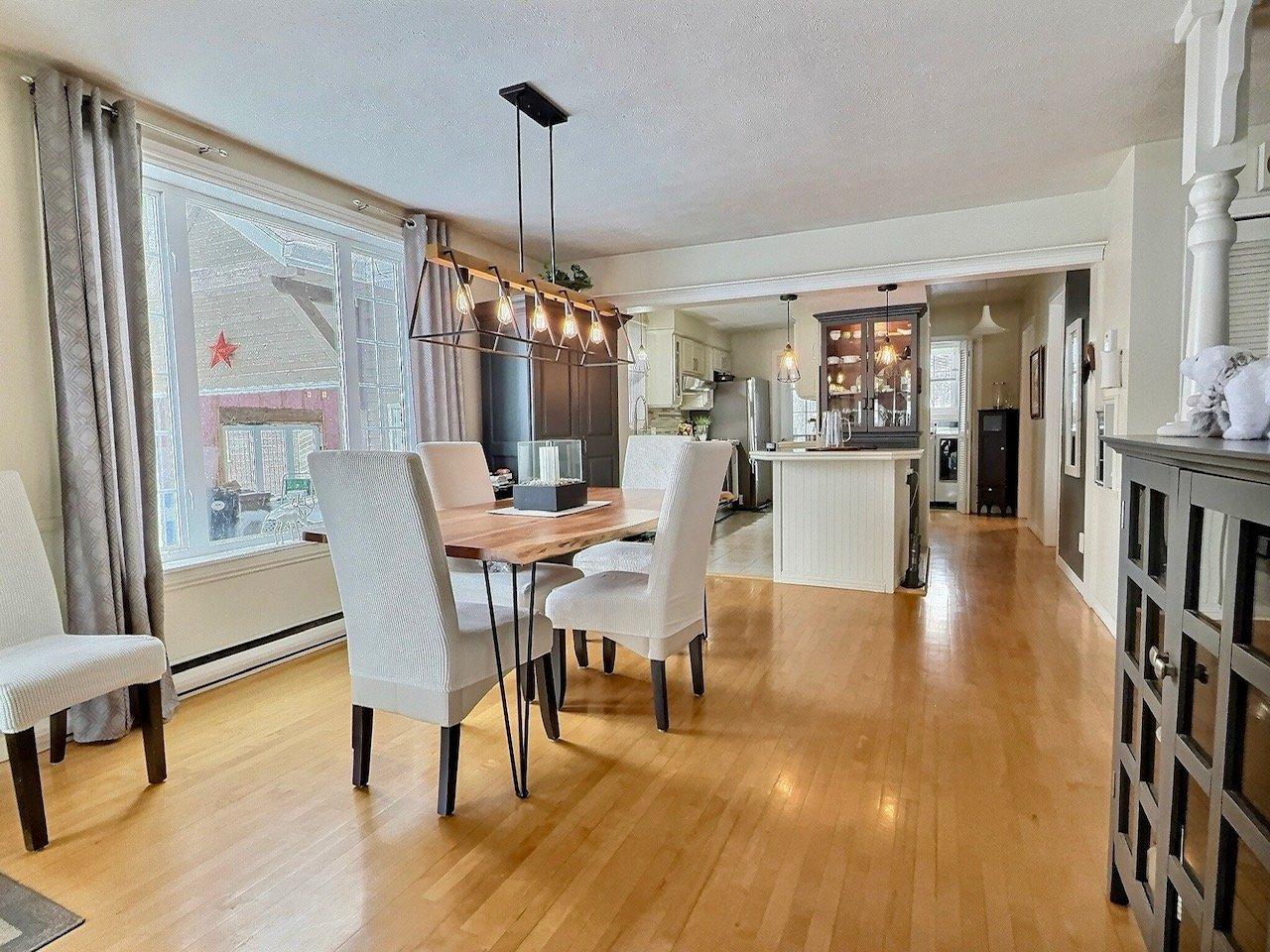 









46

 - 46A


Rue Principale S.

,
La Patrie,




QC
J0B1Y0

