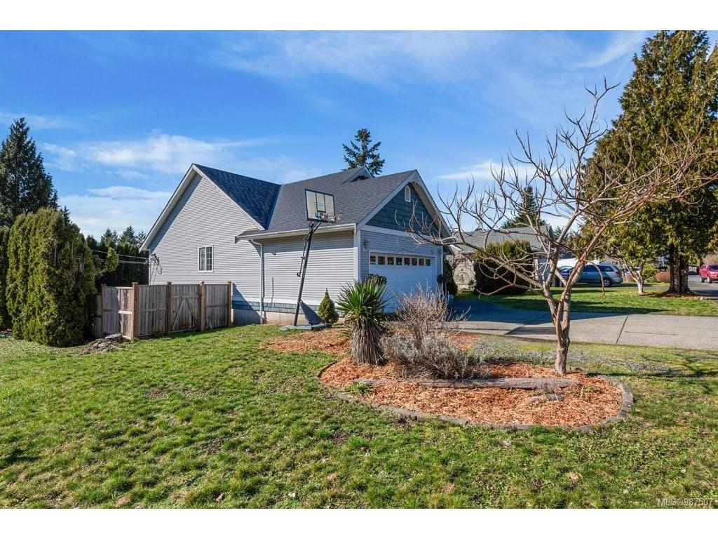 









530


Zerkee

Pl,
Courtenay,




BC
V9N 8J6


