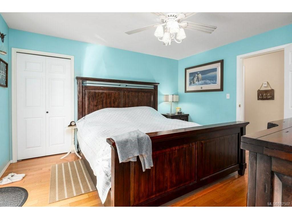 









530


Zerkee

Pl,
Courtenay,




BC
V9N 8J6

