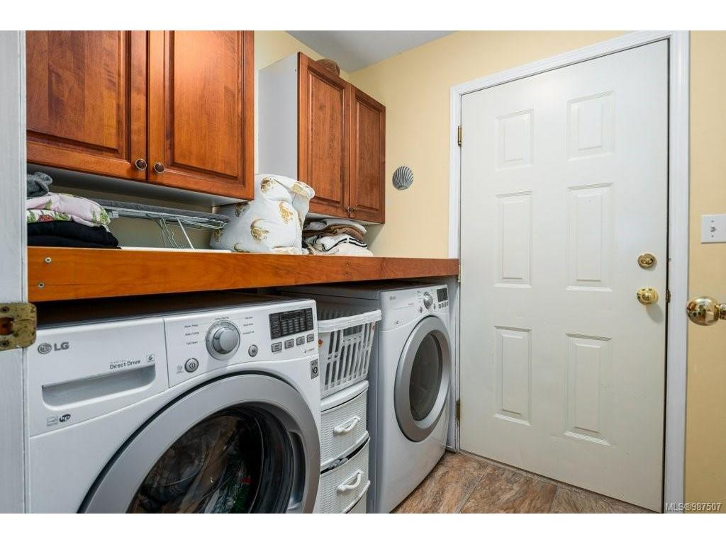 









530


Zerkee

Pl,
Courtenay,




BC
V9N 8J6

