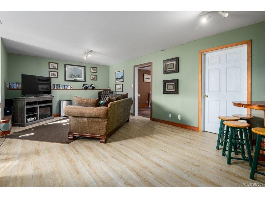 









530


Zerkee

Pl,
Courtenay,




BC
V9N 8J6

