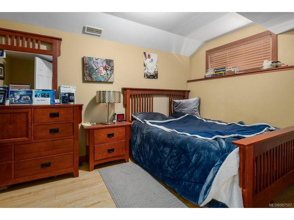 









530


Zerkee

Pl,
Courtenay,




BC
V9N 8J6

