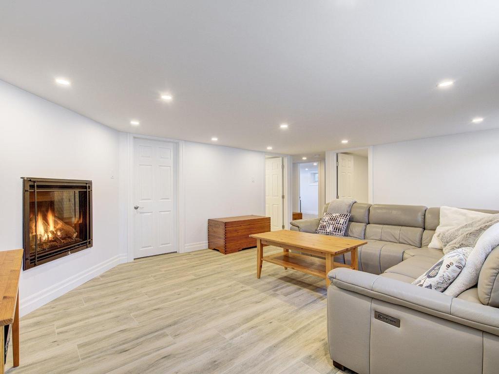 









344


Rue Monseigneur-Moreau

,
Beloeil,




QC
J3G3A2


