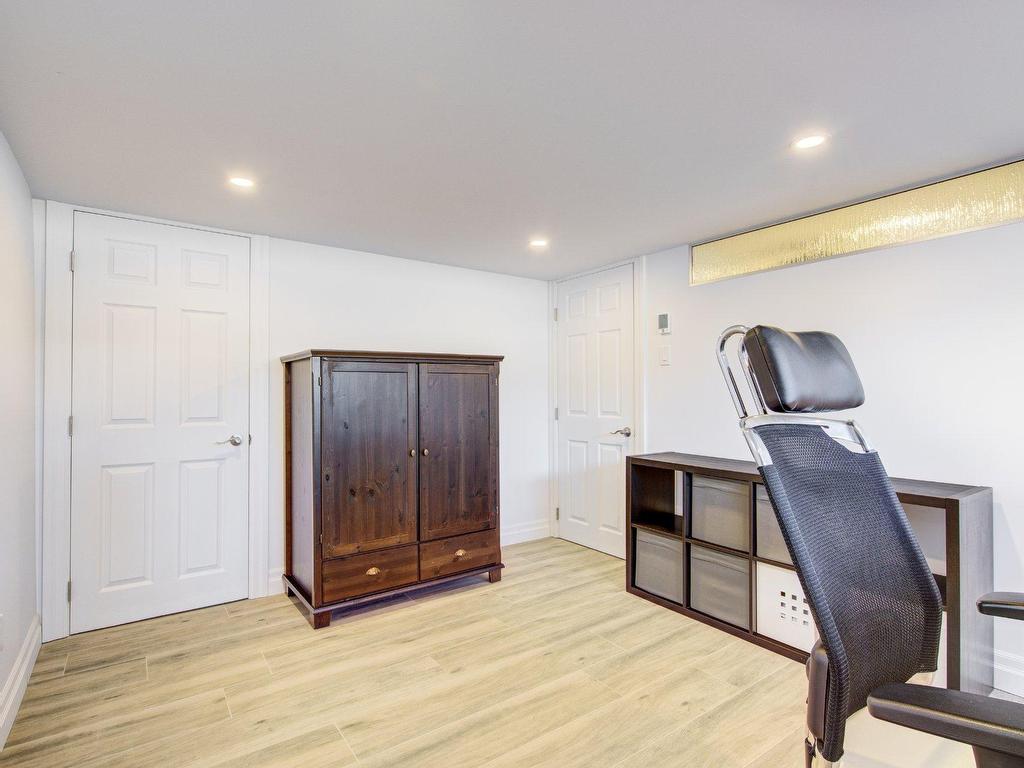 









344


Rue Monseigneur-Moreau

,
Beloeil,




QC
J3G3A2

