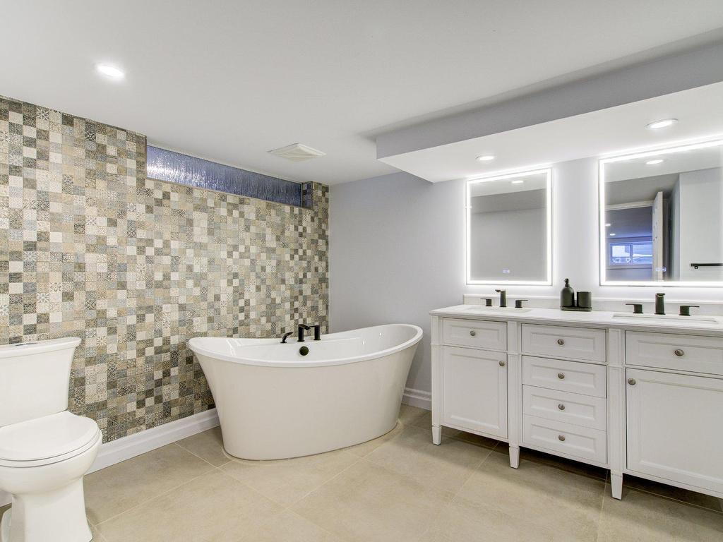 









344


Rue Monseigneur-Moreau

,
Beloeil,




QC
J3G3A2

