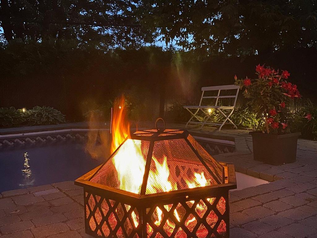 









344


Rue Monseigneur-Moreau

,
Beloeil,




QC
J3G3A2

