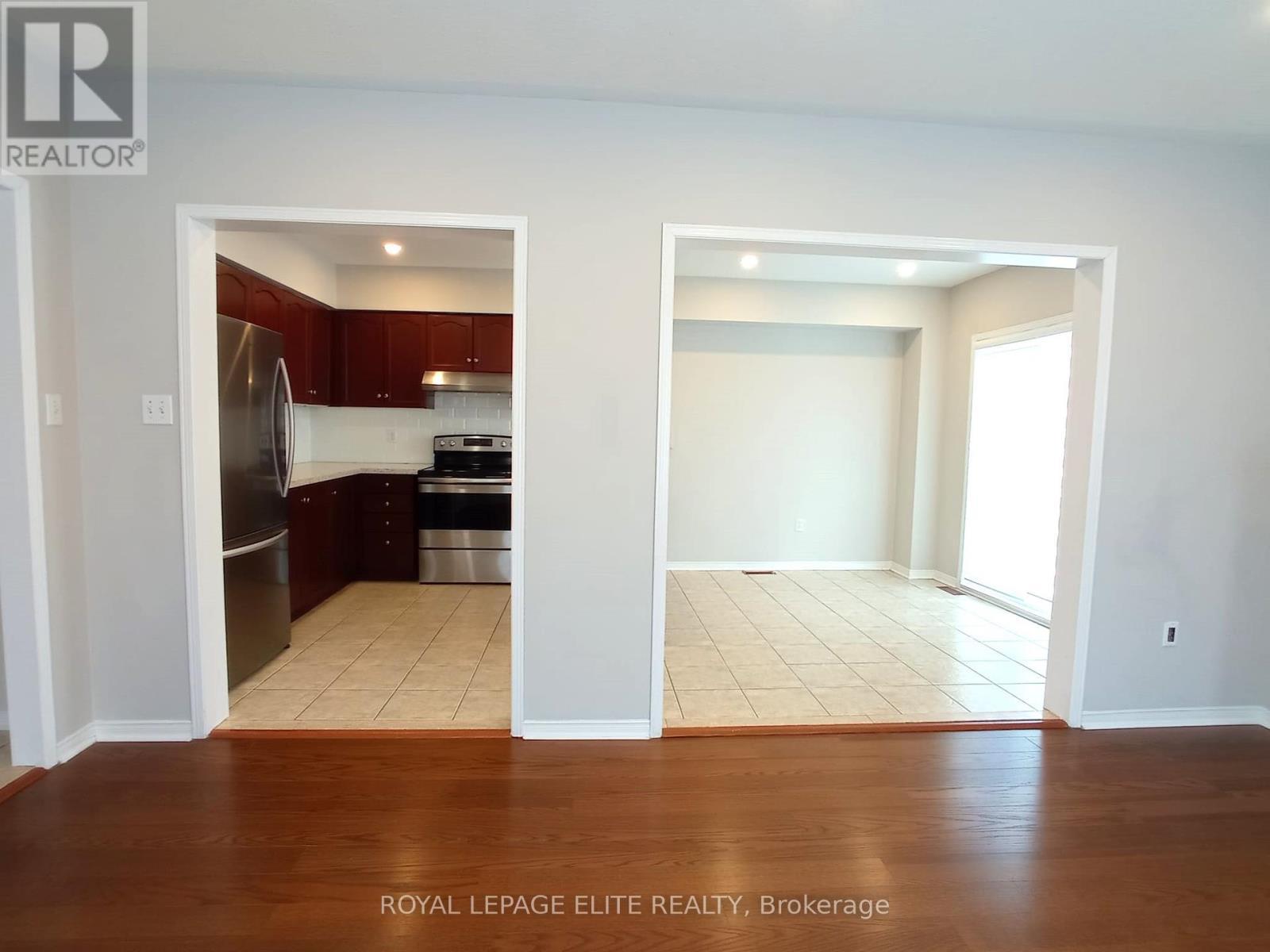 












1278 SANDPIPER ROAD

,
Oakville,




Ontario
L6M3V7

