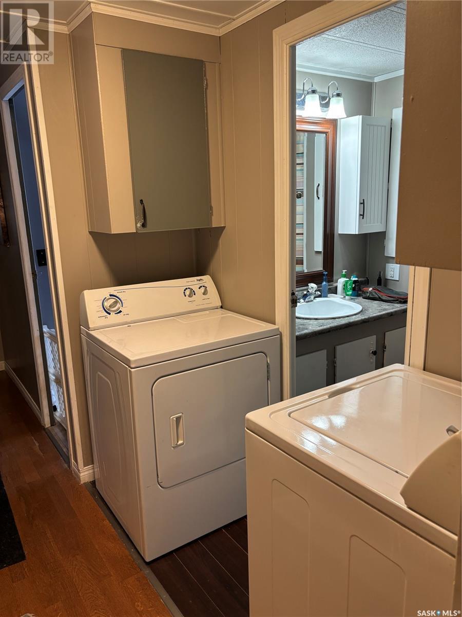 












14 Prairie Winds ESTATES

,
Kindersley,




Saskatchewan
S0L1S2

