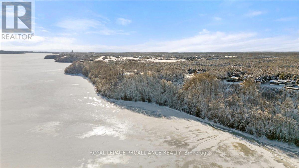 












23 SIDNEY SHORE LANE

,
Prince Edward County (Sophiasburgh),




Ontario
K0K2T0

