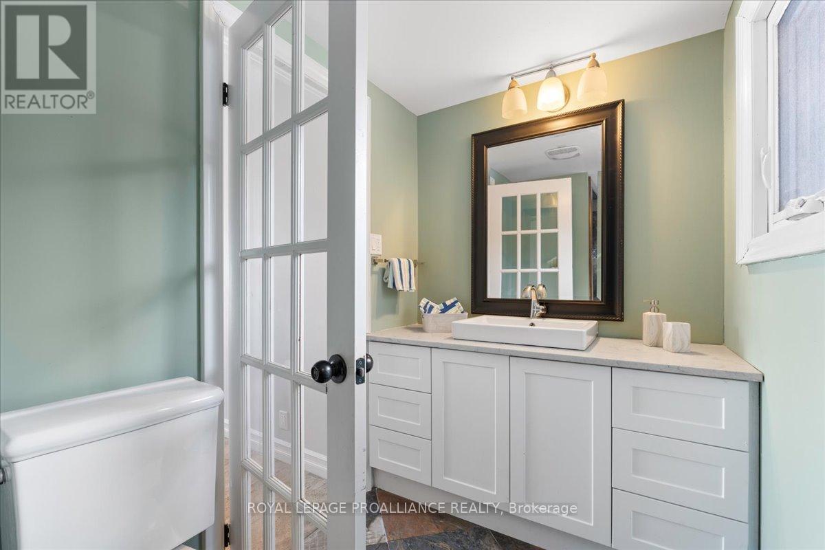 












23 SIDNEY SHORE LANE

,
Prince Edward County (Sophiasburgh),




Ontario
K0K2T0

