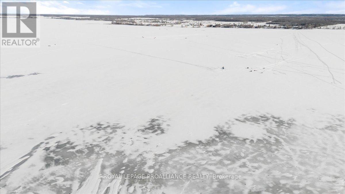 












23 SIDNEY SHORE LANE

,
Prince Edward County (Sophiasburgh),




Ontario
K0K2T0

