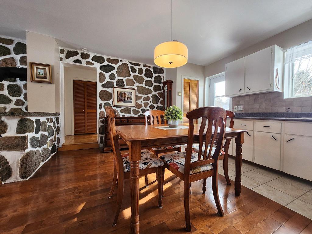 









357


Ch. Bernard

,
Saint-Barnabé,




QC
G0X2K0


