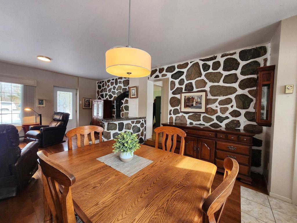 









357


Ch. Bernard

,
Saint-Barnabé,




QC
G0X2K0

