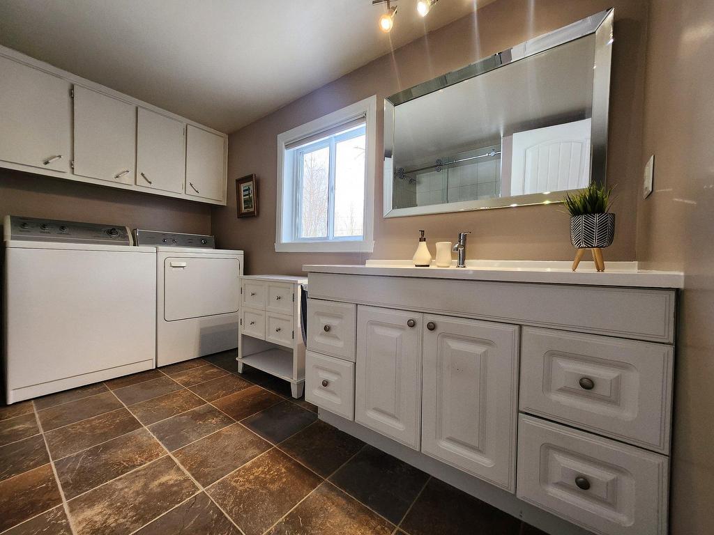 









357


Ch. Bernard

,
Saint-Barnabé,




QC
G0X2K0

