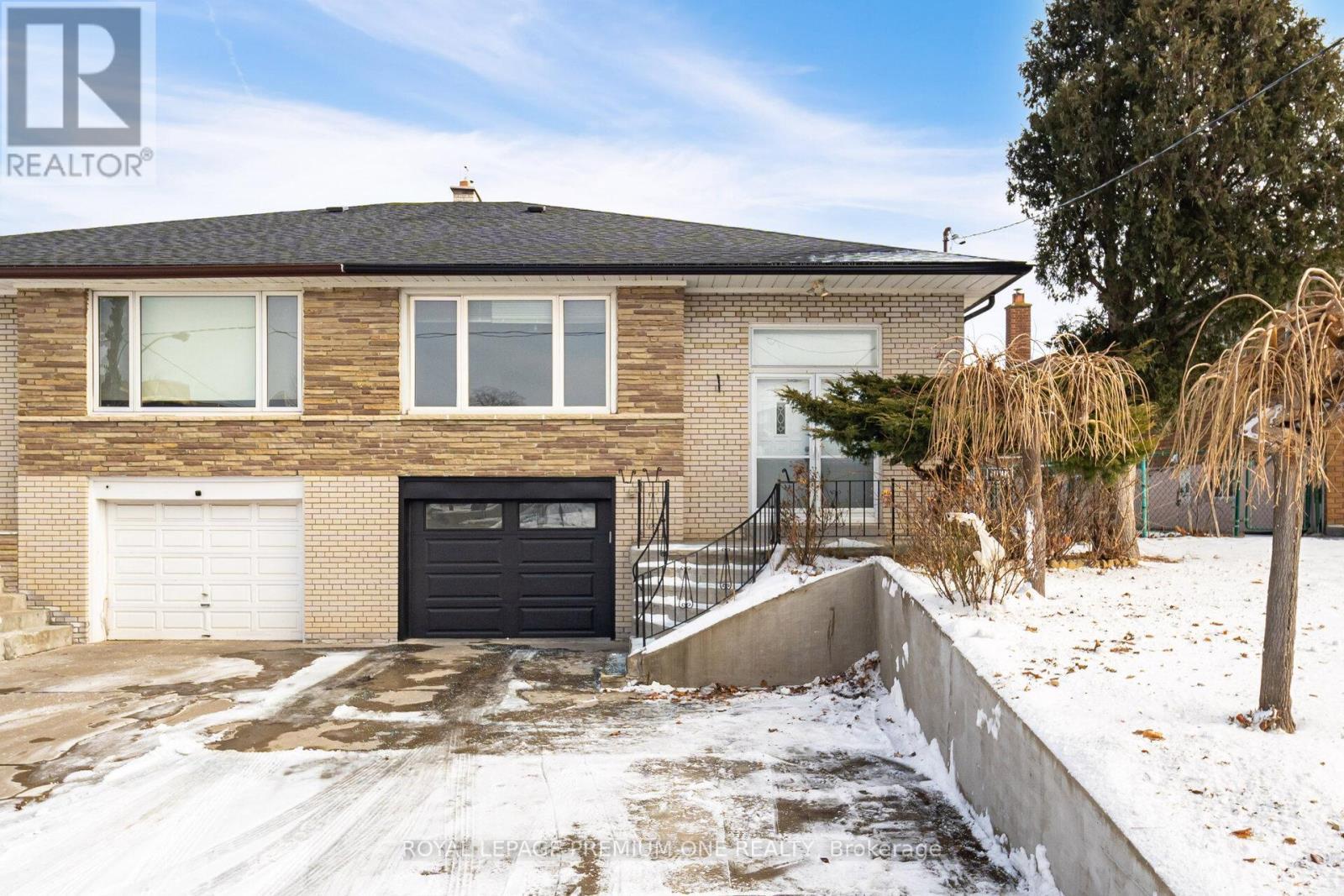 












71 DOLORES ROAD

,
Toronto,




Ontario
M3L2B2

