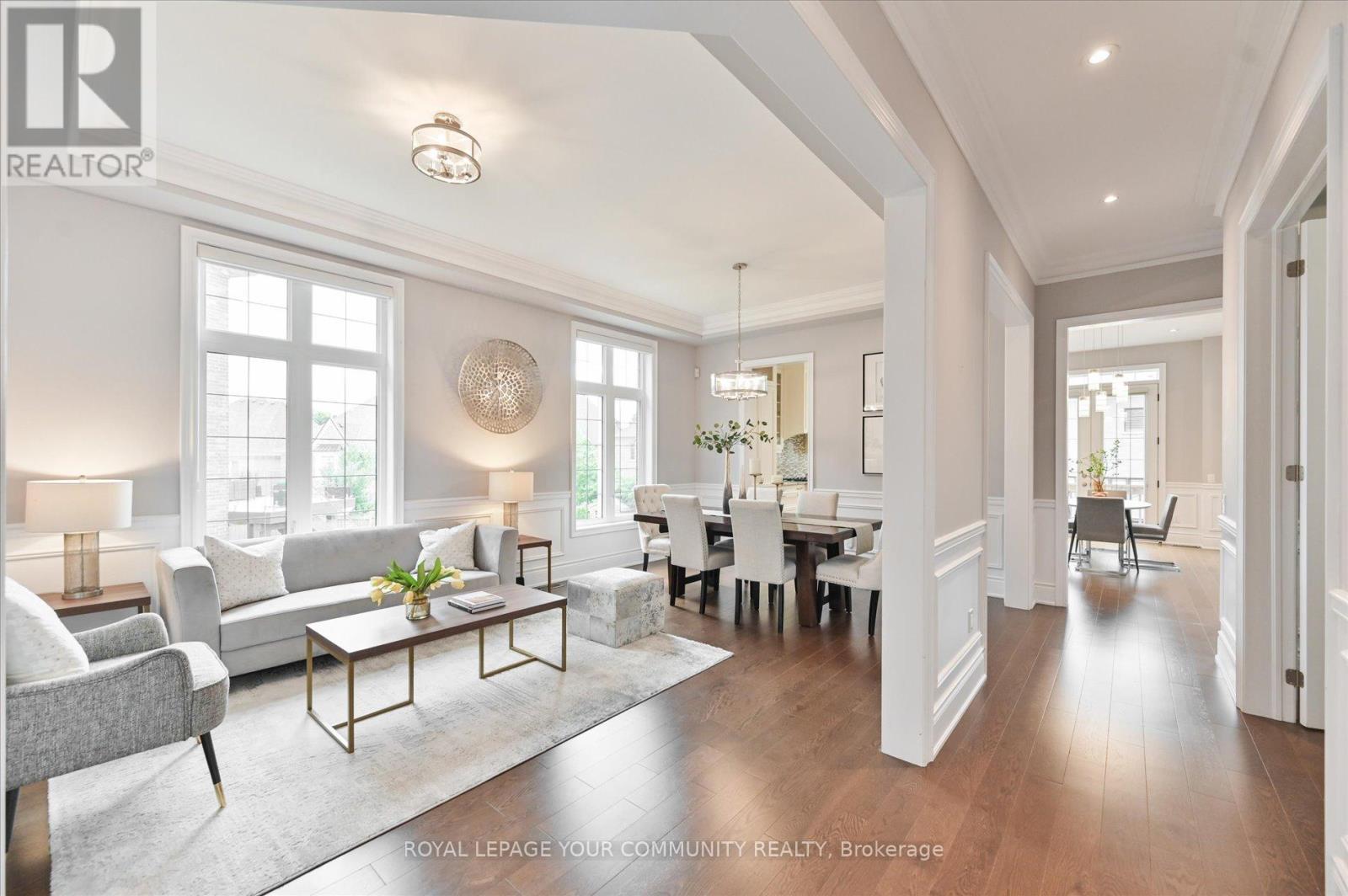 












38 PERRIGO COURT

,
Vaughan,




Ontario
L6A4W8

