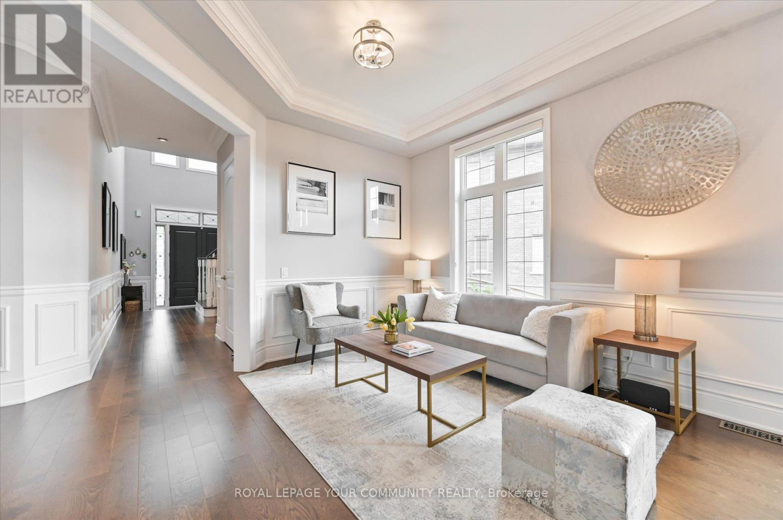 












38 PERRIGO COURT

,
Vaughan,




Ontario
L6A4W8

