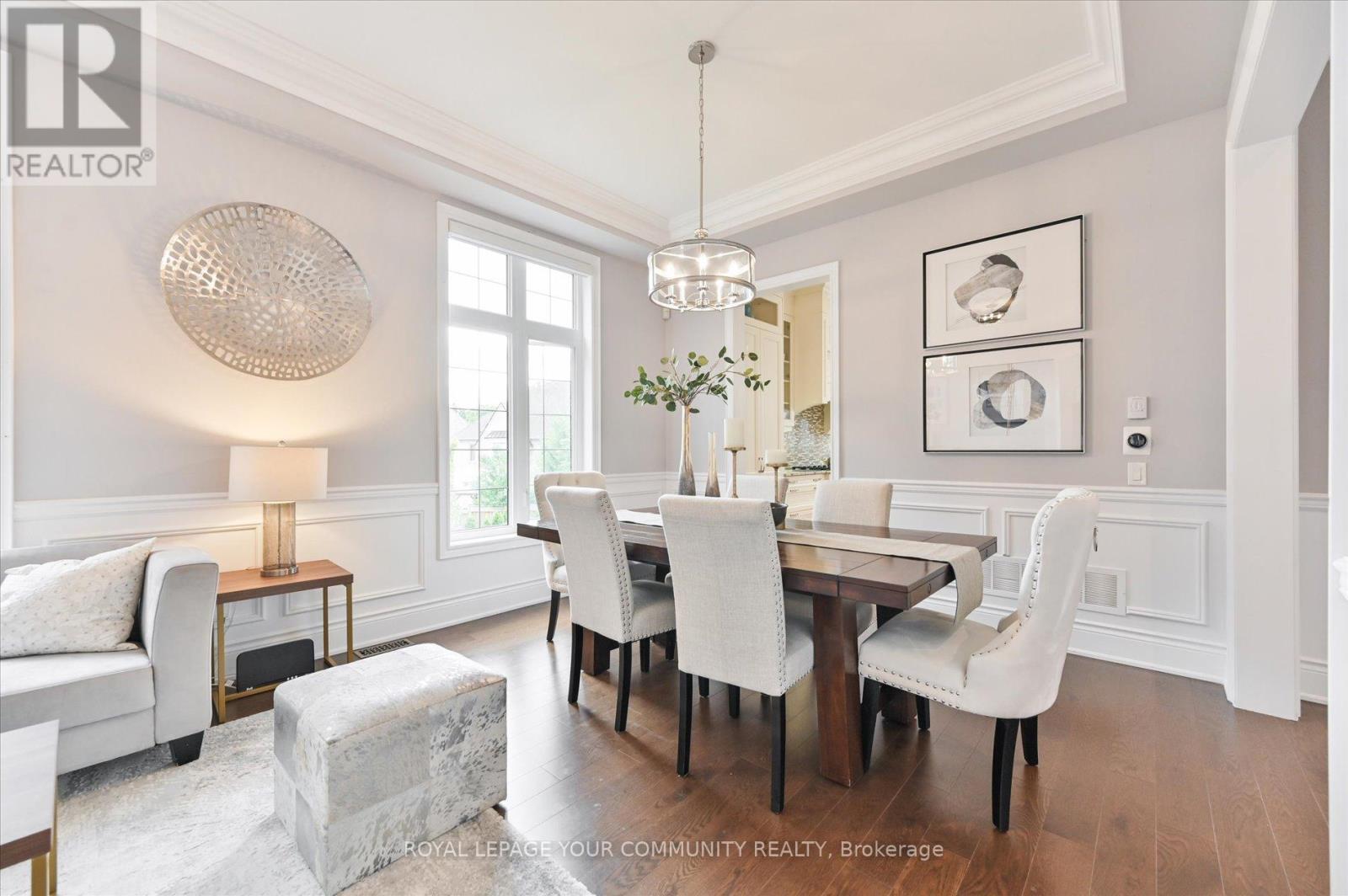 












38 PERRIGO COURT

,
Vaughan,




Ontario
L6A4W8

