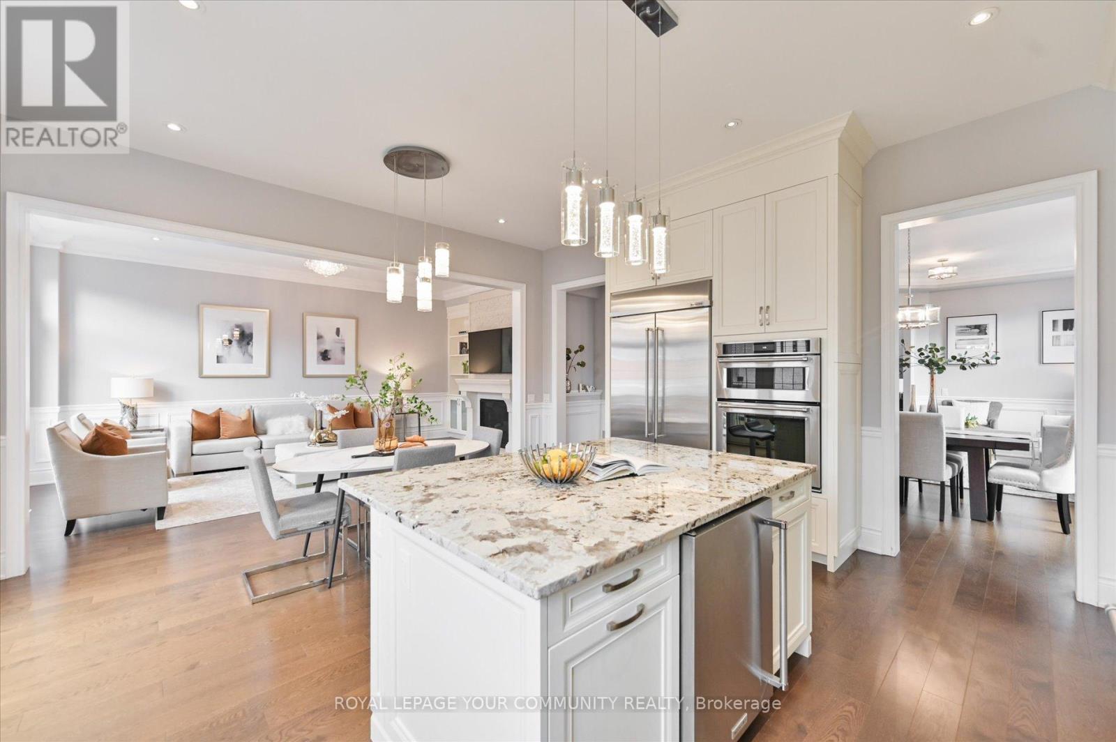 












38 PERRIGO COURT

,
Vaughan,




Ontario
L6A4W8

