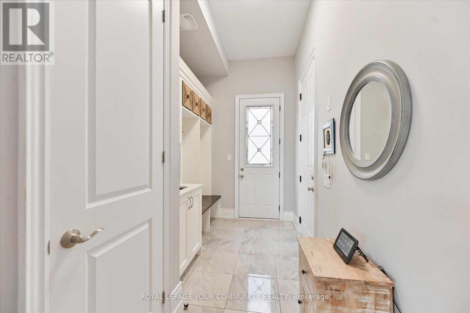 












38 PERRIGO COURT

,
Vaughan,




Ontario
L6A4W8

