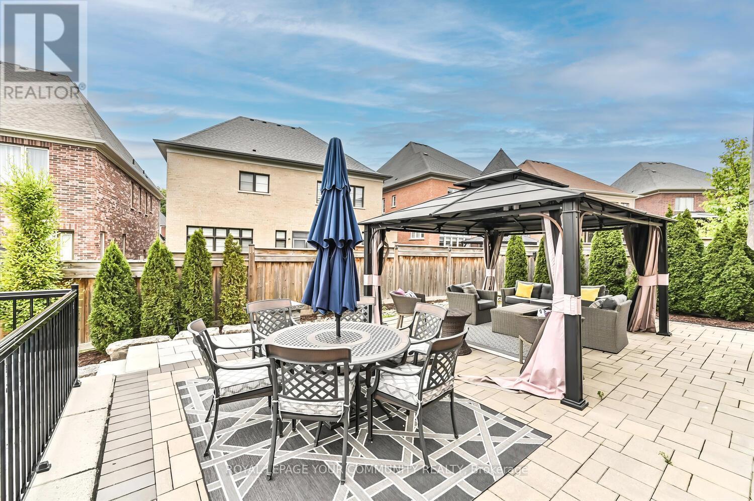 












38 PERRIGO COURT

,
Vaughan,




Ontario
L6A4W8

