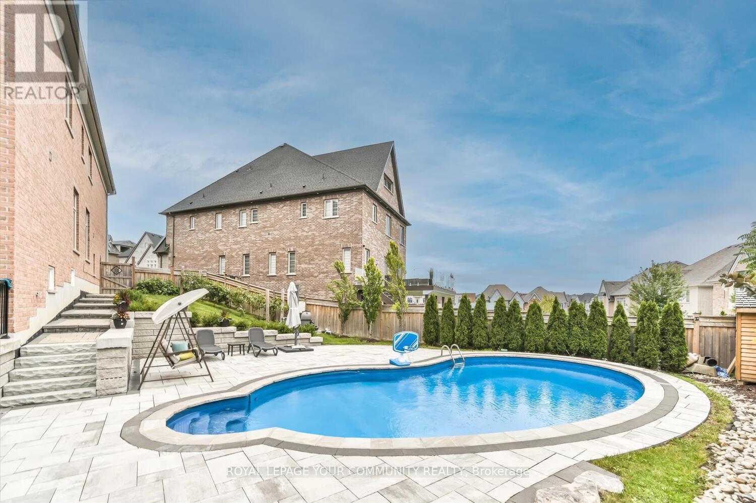 












38 PERRIGO COURT

,
Vaughan,




Ontario
L6A4W8

